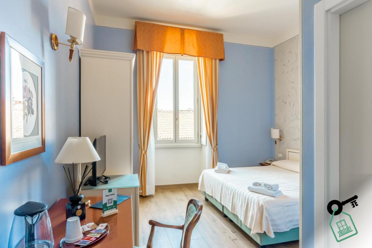Hotel Rooms Lago Maggiore Verbania Kültér fotó